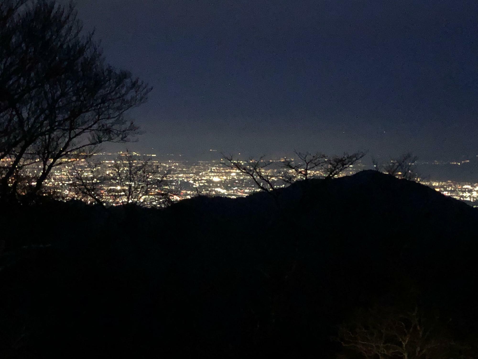 みやま山荘の裏手から見える夜景