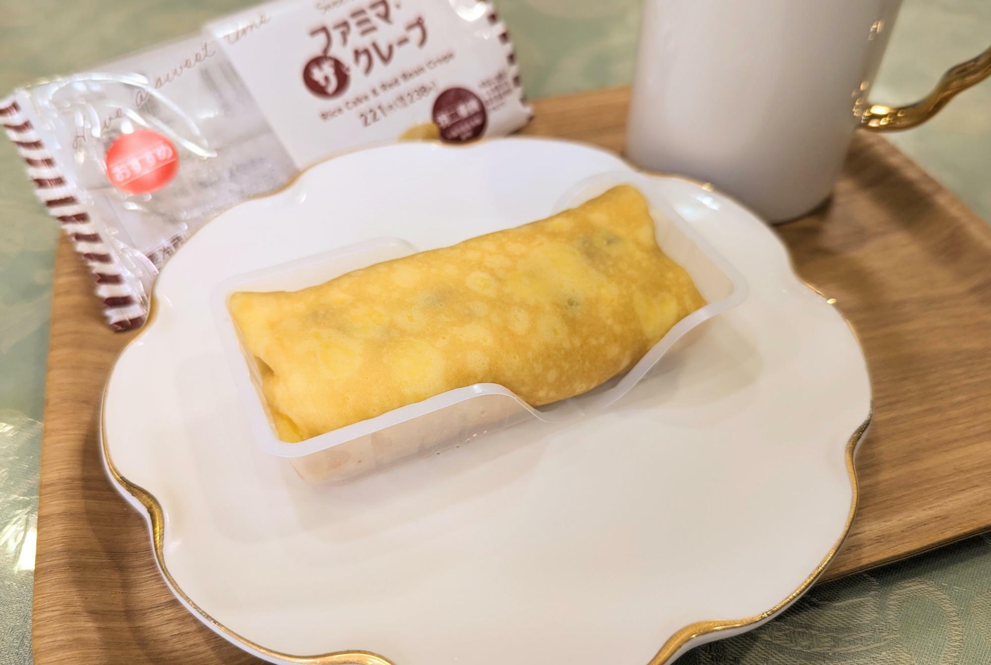 プラスチックケースに入ったクレープ