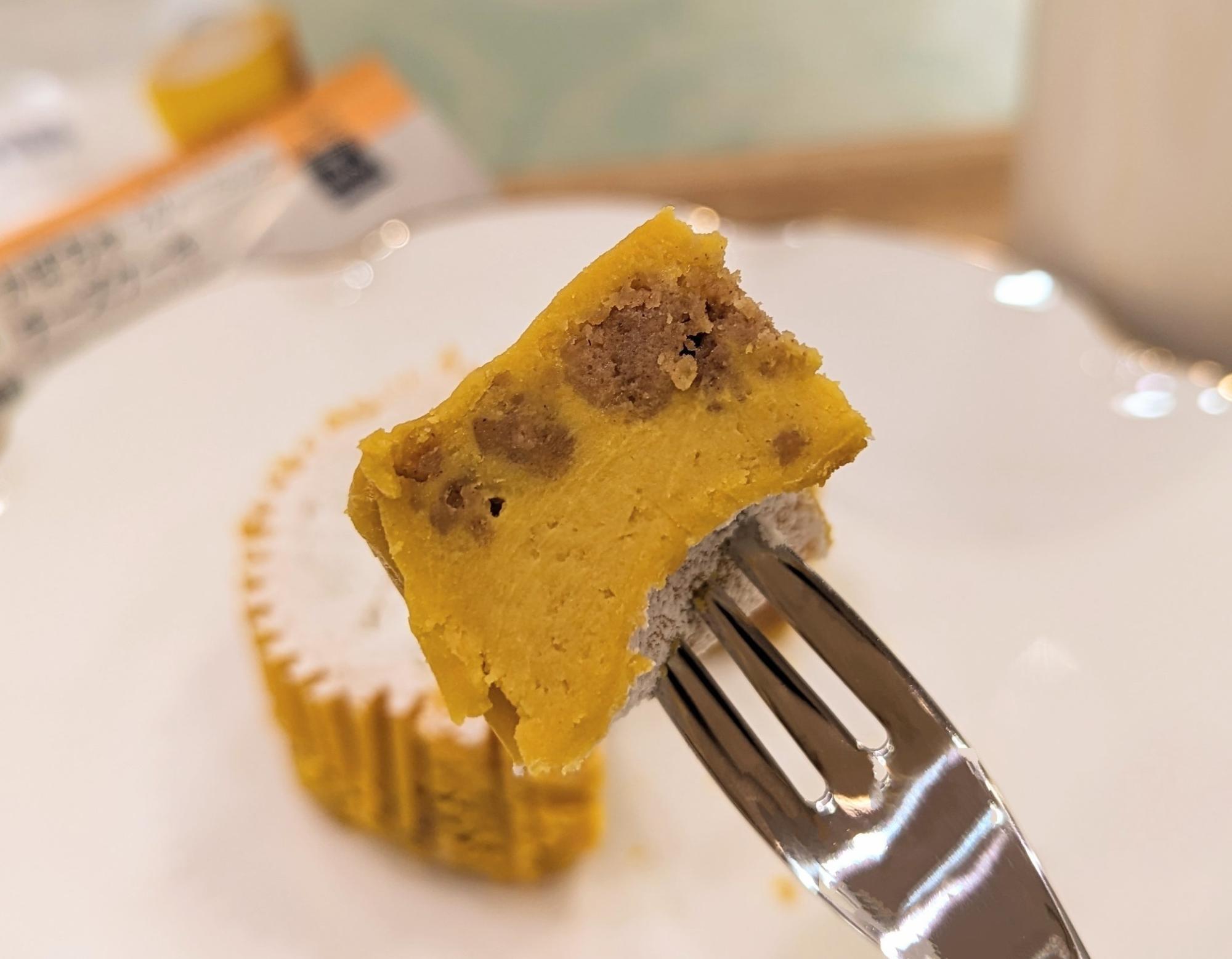 かぼちゃ7 ぶり4 チーズケーキ1 セブイレブンに売ってたかぼちゃの新商品チーズケーキを食べたら