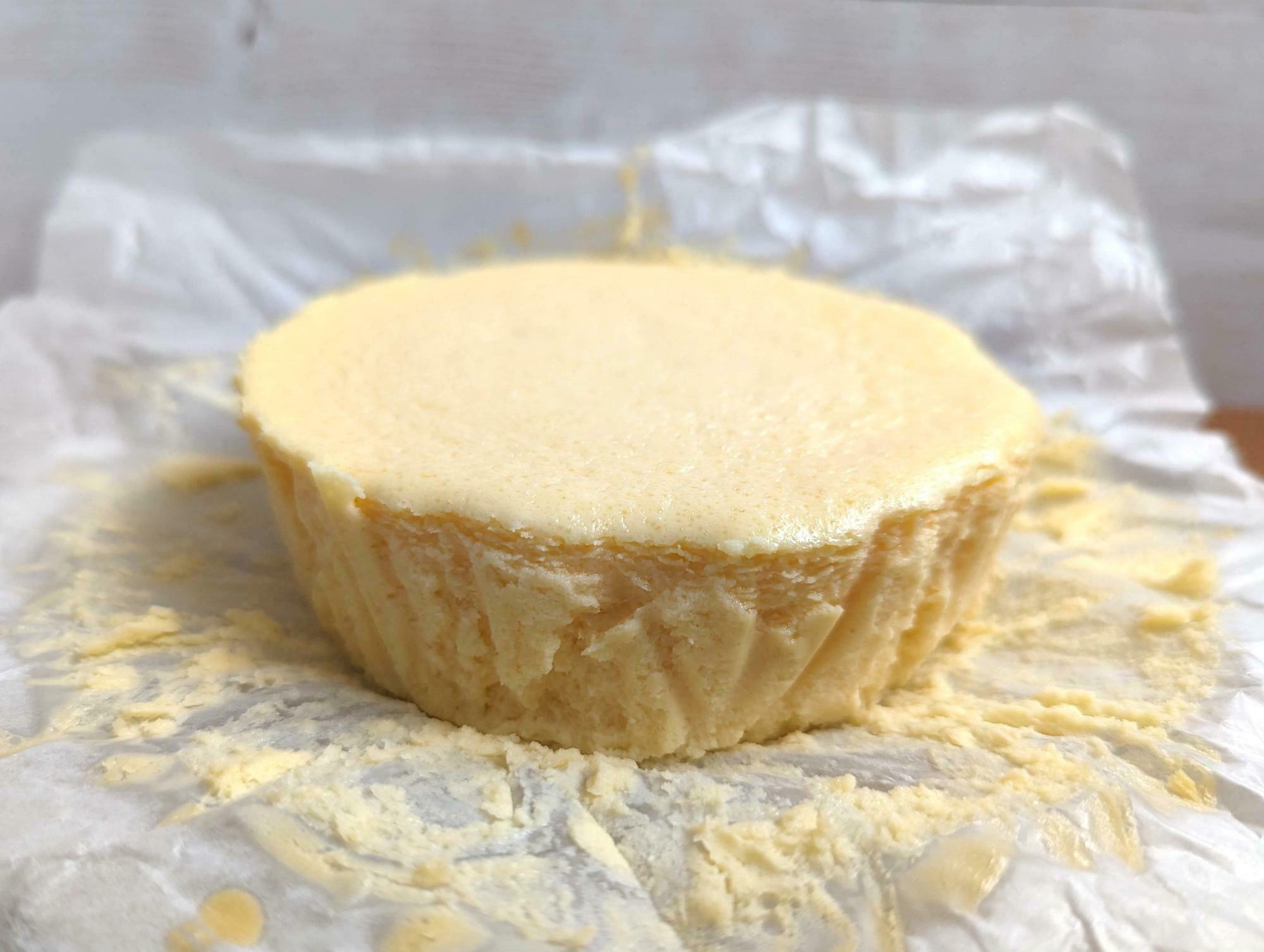 「紙包み」シチリアレモンとマスカルポーネのベイクドチーズケーキ