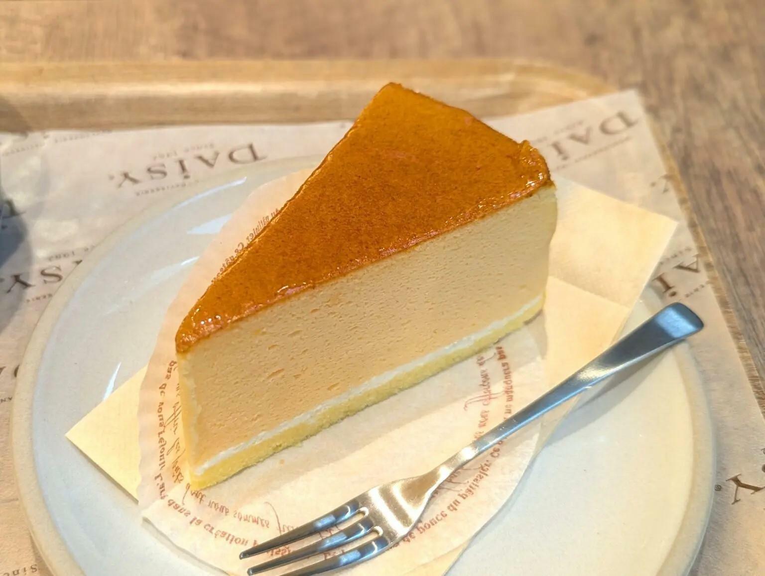 新宿のデイジイ (DAISY)のチーズケーキ