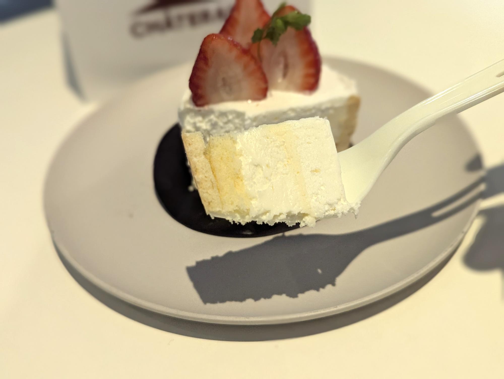 【マロングラッセ様】フェイクスイーツ◆ノアールスクエアケーキ＆苺レアチーズタルト マロングラッセ様】フェイクスイーツ◇ノアールスクエアケーキ