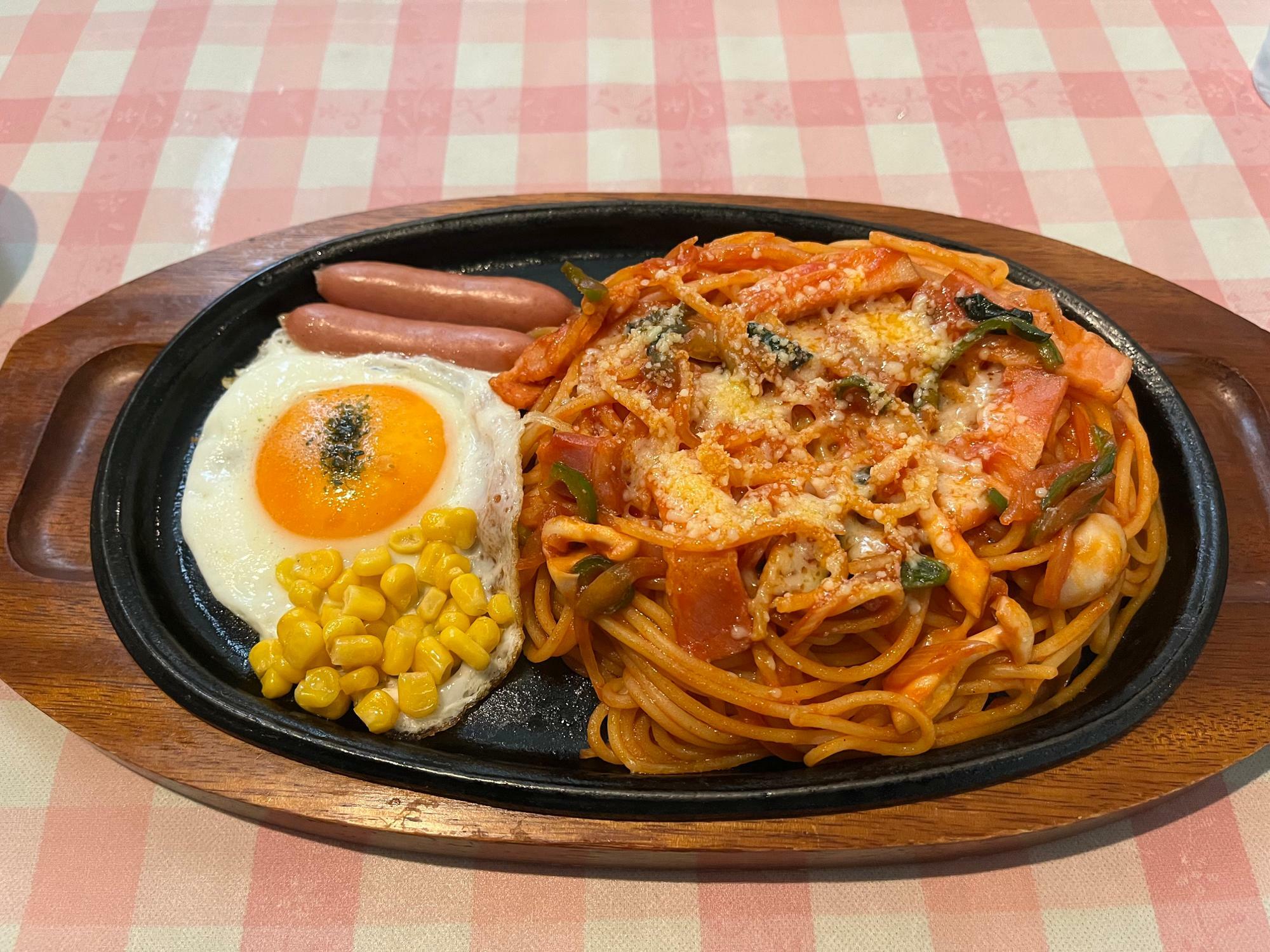 ナポリタンスペシャル：850円