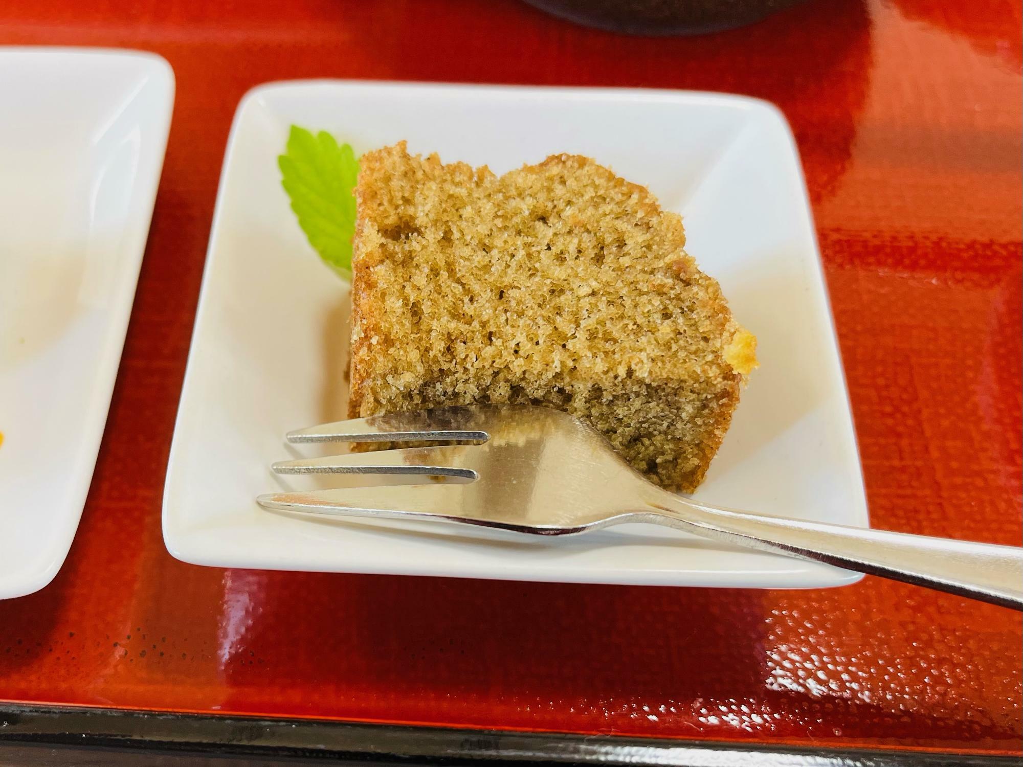 日本たんぽぽの根っこ茶で作ったパウンドケーキでフィニッシュ！