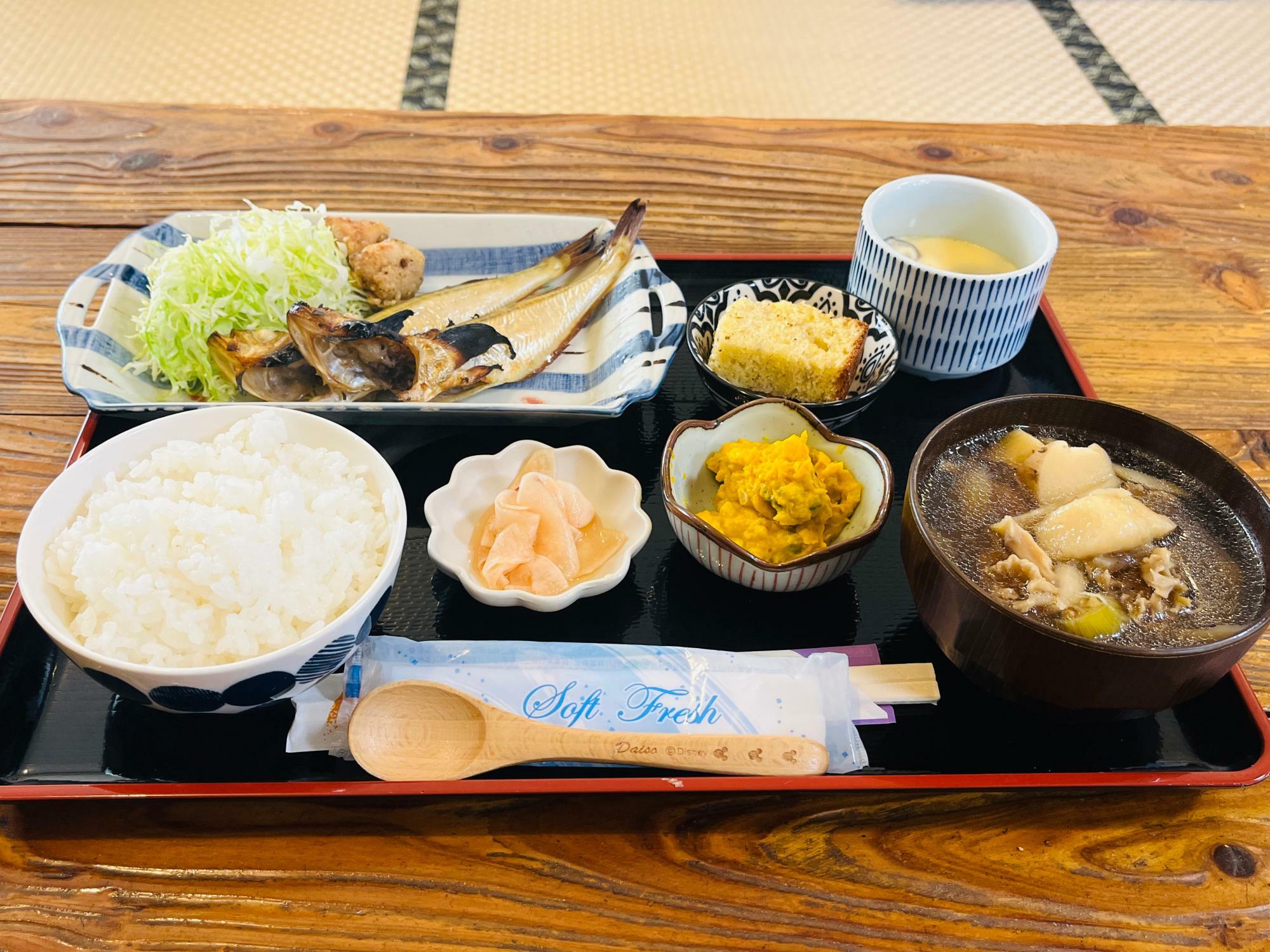 日替り定食：880円