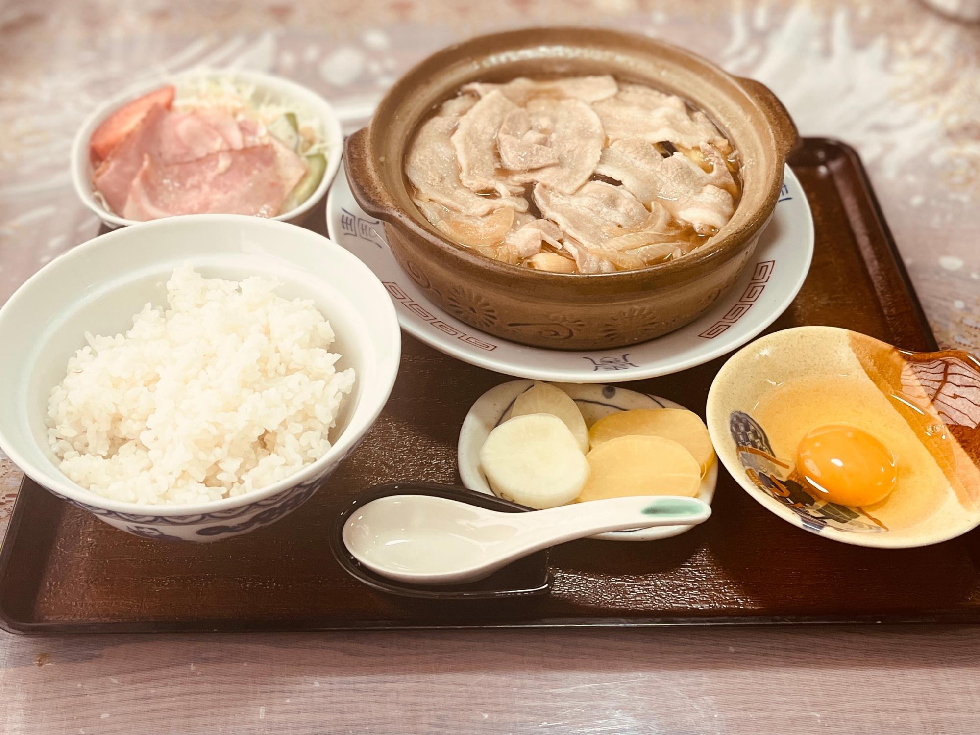 肉鍋定食：1,050円