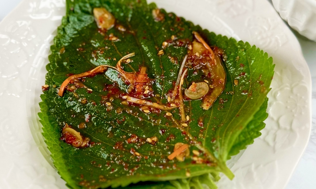 エゴマの葉キムチ】超簡単なのに絶品！混ぜて塗るだけ！夏の最強のご飯泥棒！（韓国人夫 セミ） - エキスパート - Yahoo!ニュース