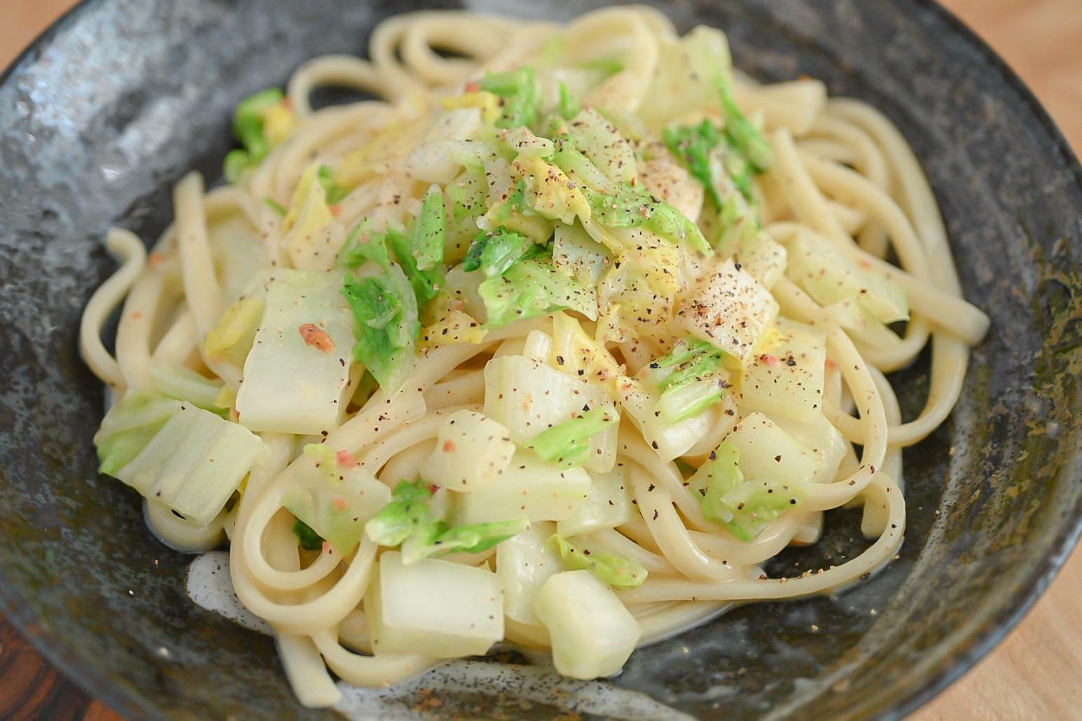 白菜味噌カルボうどん