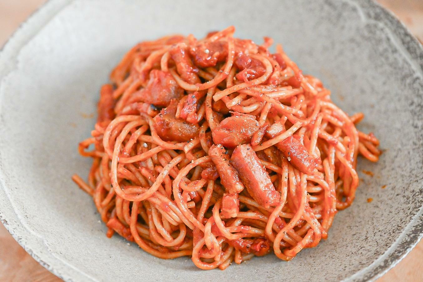 ベーコンの焼きトマトパスタ