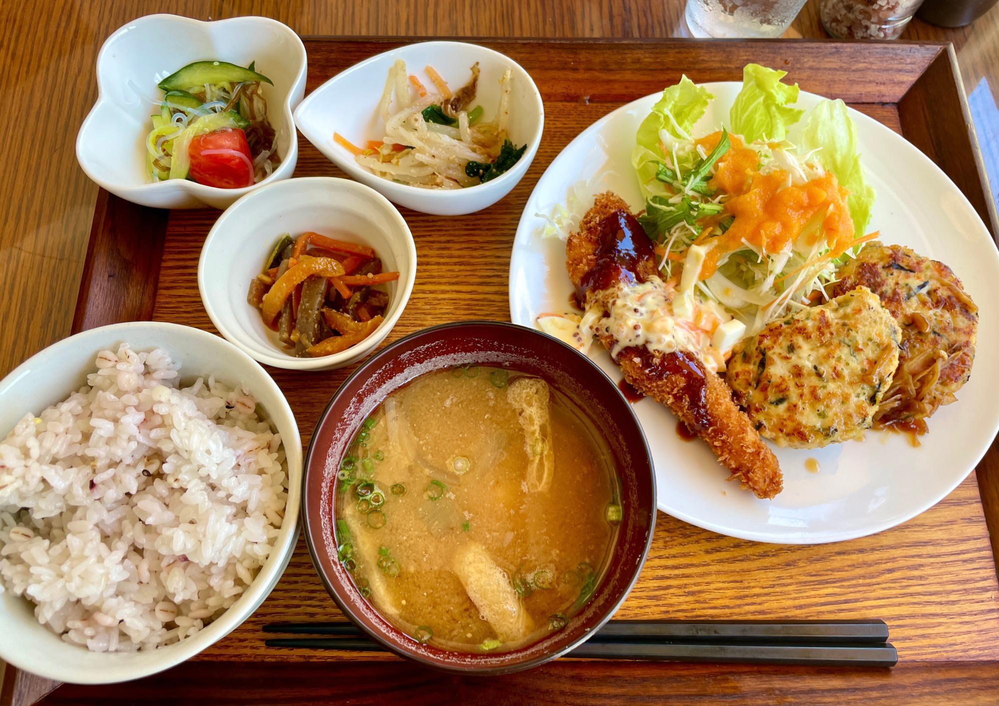 きまぐれランチ(ドリンクセット) / 税込1200円