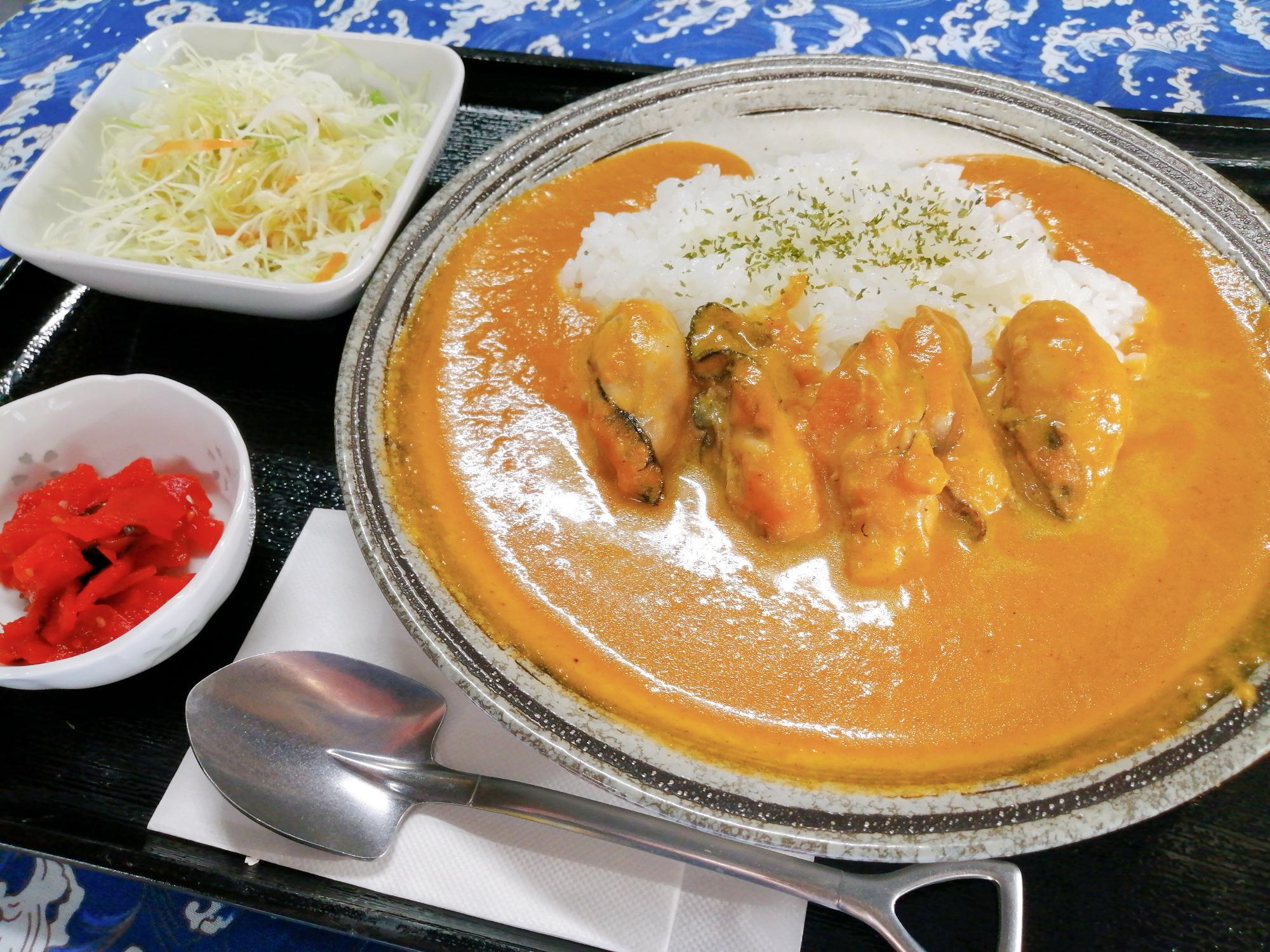 牡蠣カレー：1,100円