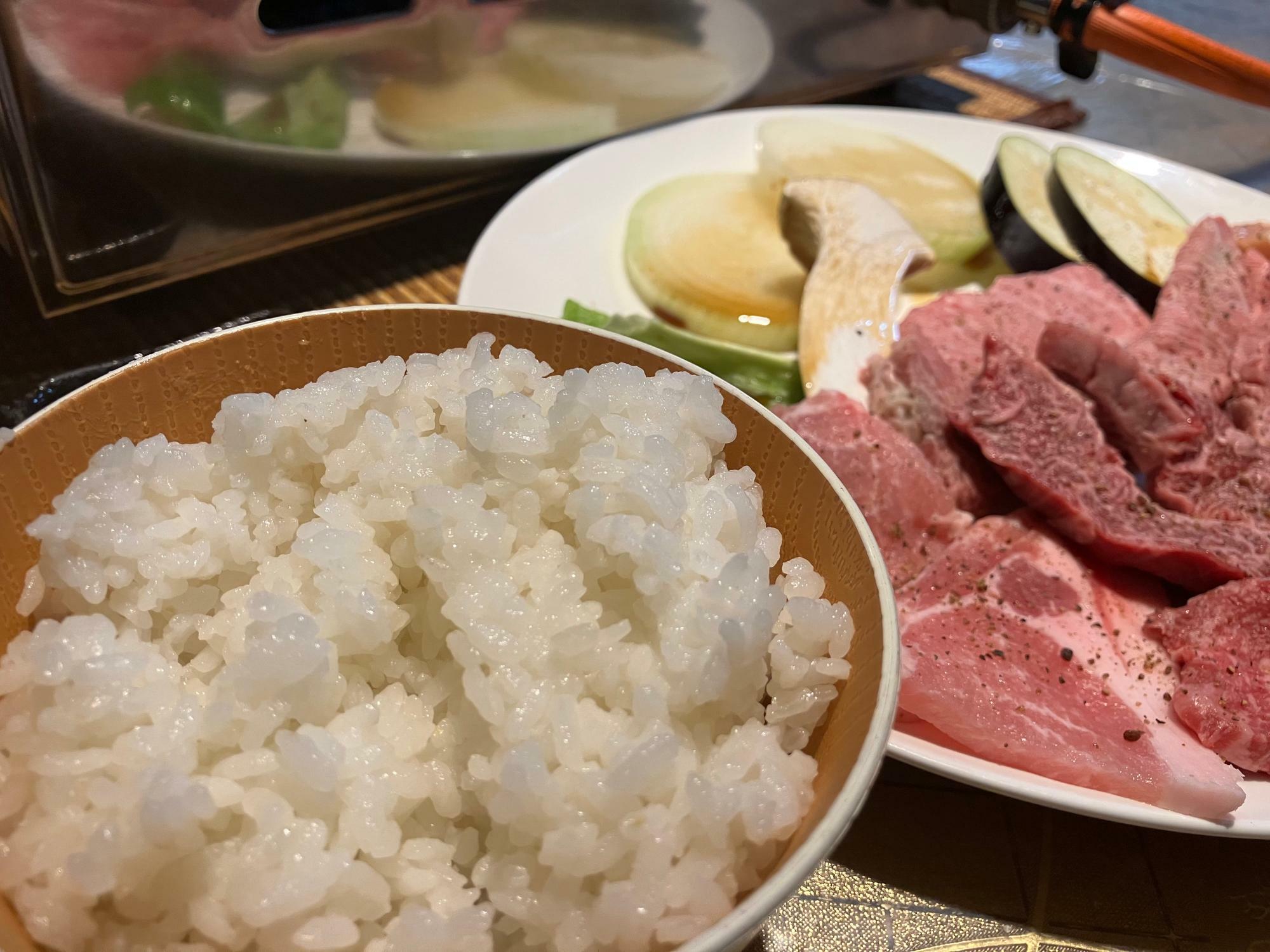 ご飯の量は大中小が選べます。