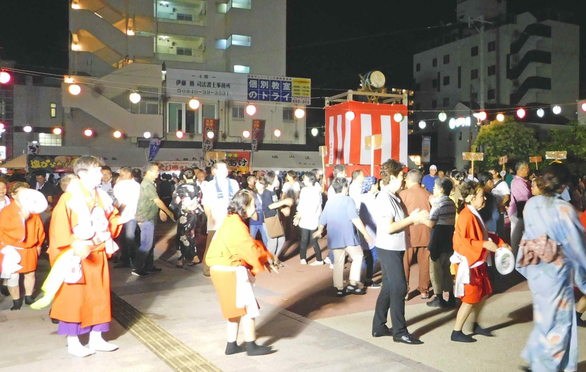 出典：赤間駅前カムカム祭り実行委員会（令和元年度）