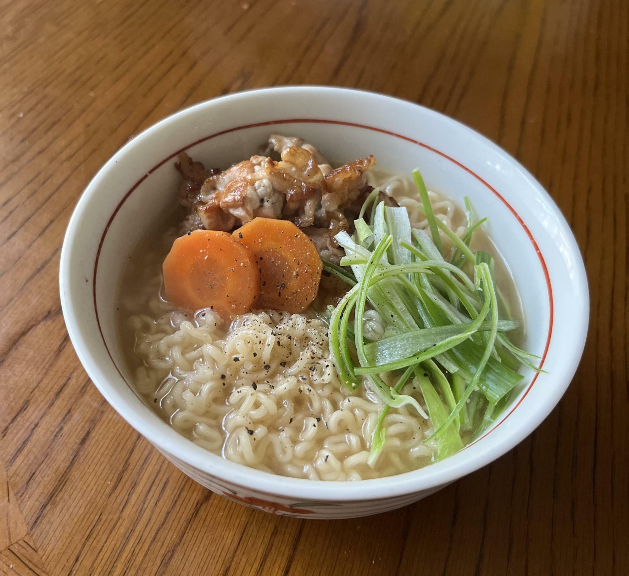 家のありもので早速！　そうそうこの味。真鯛のお出汁が効いたラーメンです