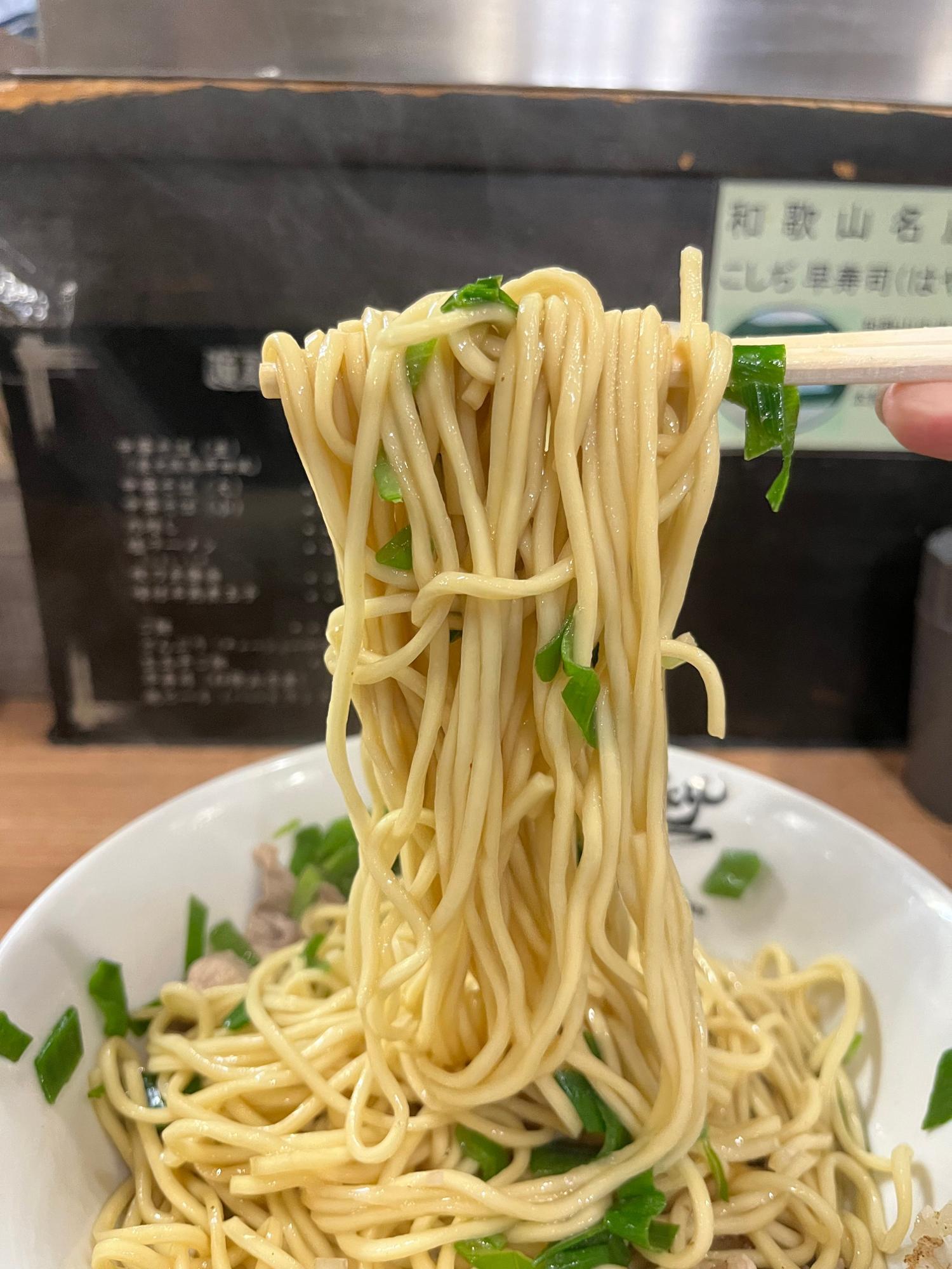 店内の製麺室で作られる麺