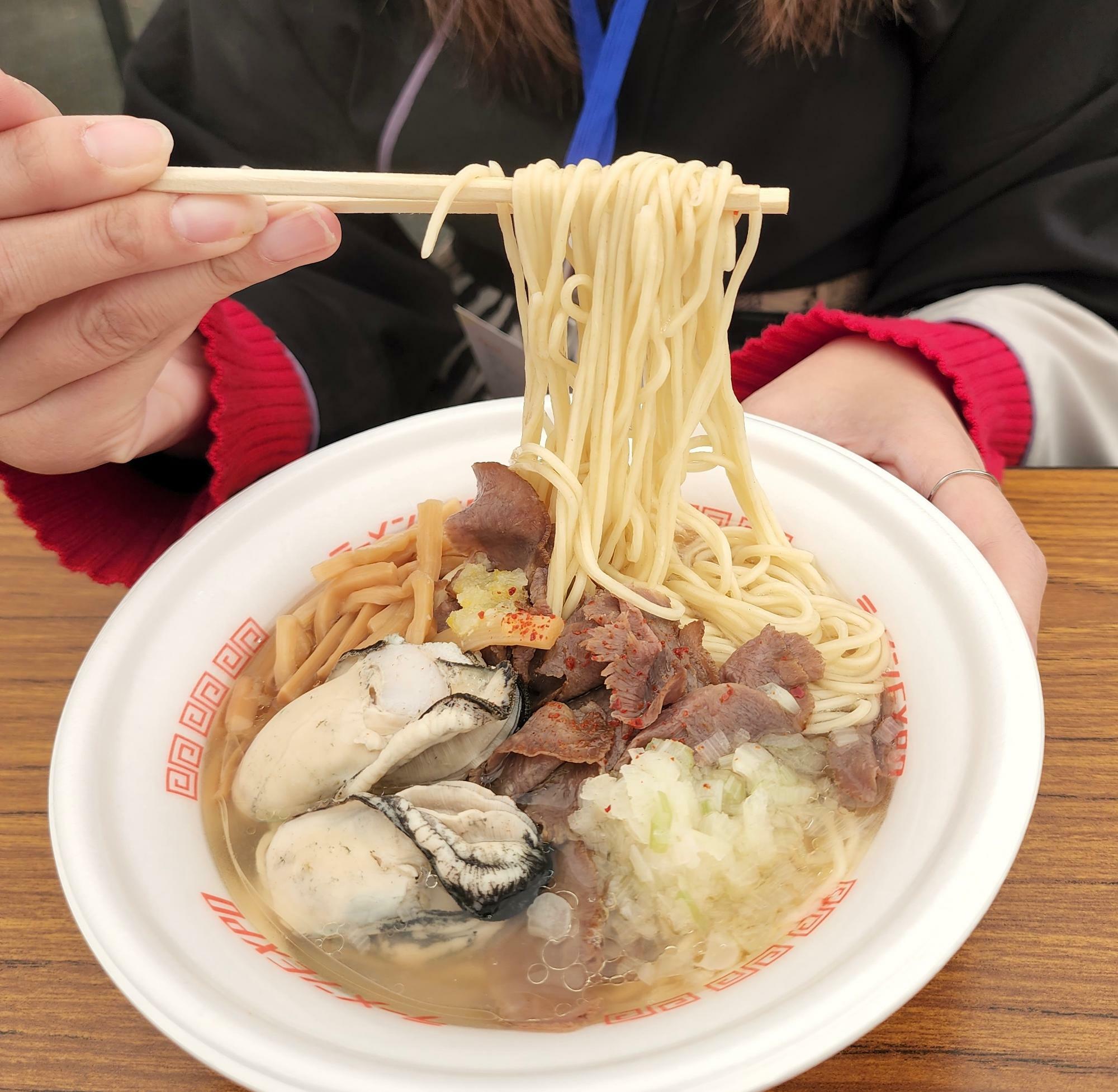 細めストレート麺