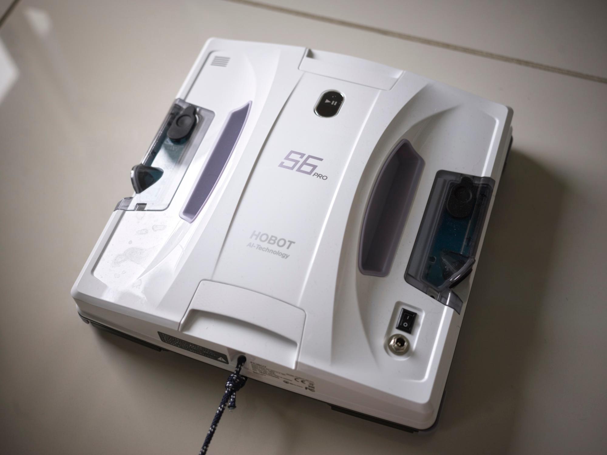 窓拭き年末しかやらない問題、HOBOT-S6 Proなら週一自動で綺麗を 窓拭き年末しかやらない問題、HOBOT-S6 Proなら週一自動で綺麗を