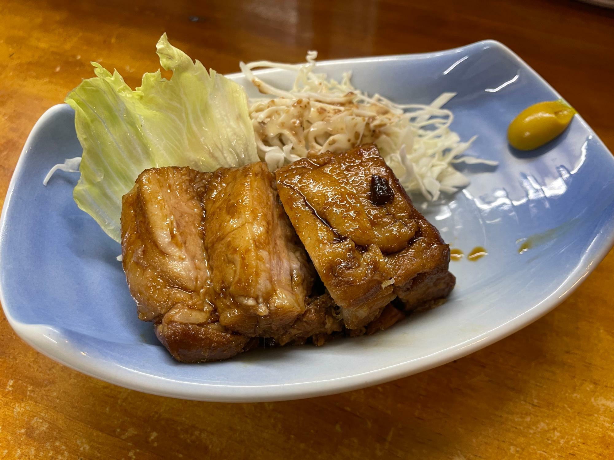 自家製じっくり煮込んだラフテーは柔らかくて食べ応えバッチリ！