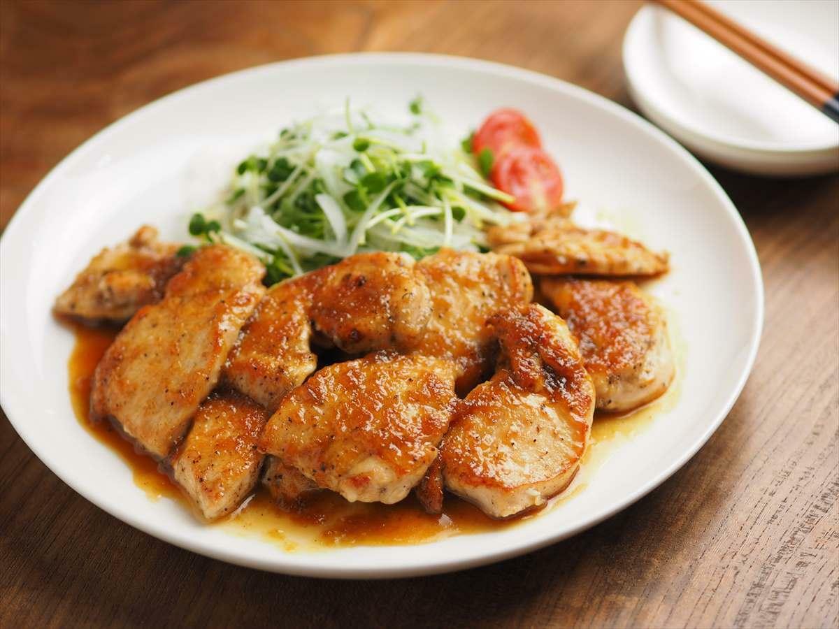 鶏むね肉のレモンステーキの出来上がり。