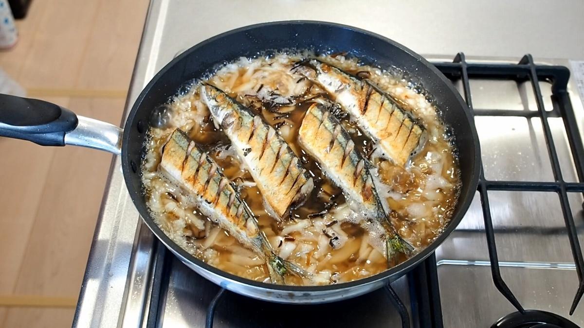 秋刀魚の炊き込みご飯 フライパン セール