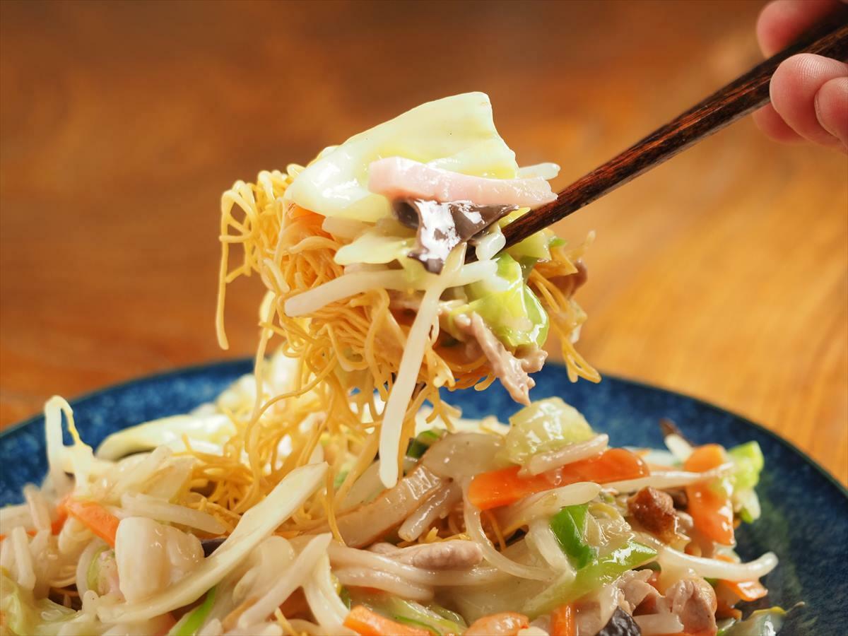 しっかり目にとろみを付けるから麺が柔らかくなりにくい。時間をかけて食べられます。