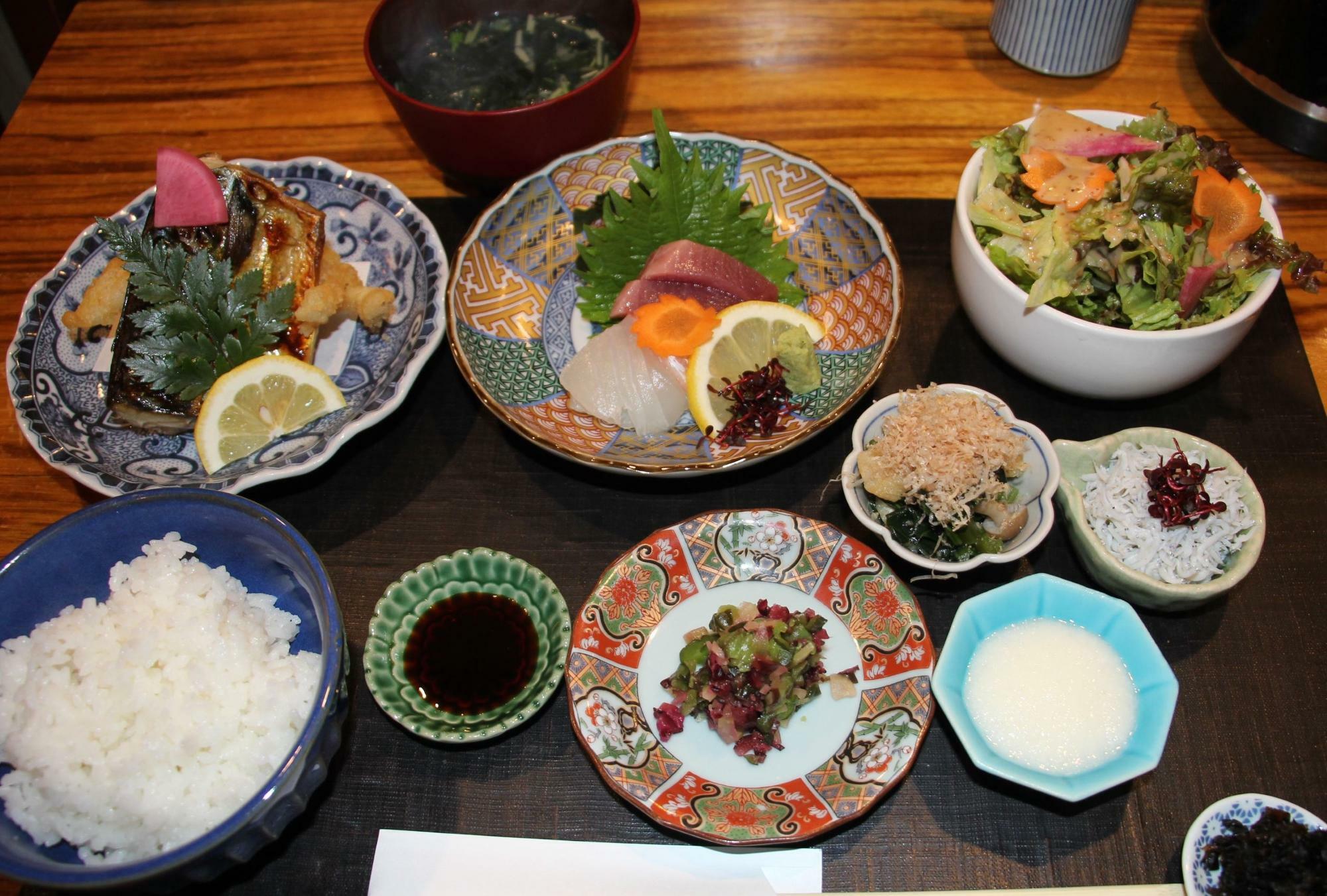 お世辞抜きでおいしい！北新地の日本料理店ならでは