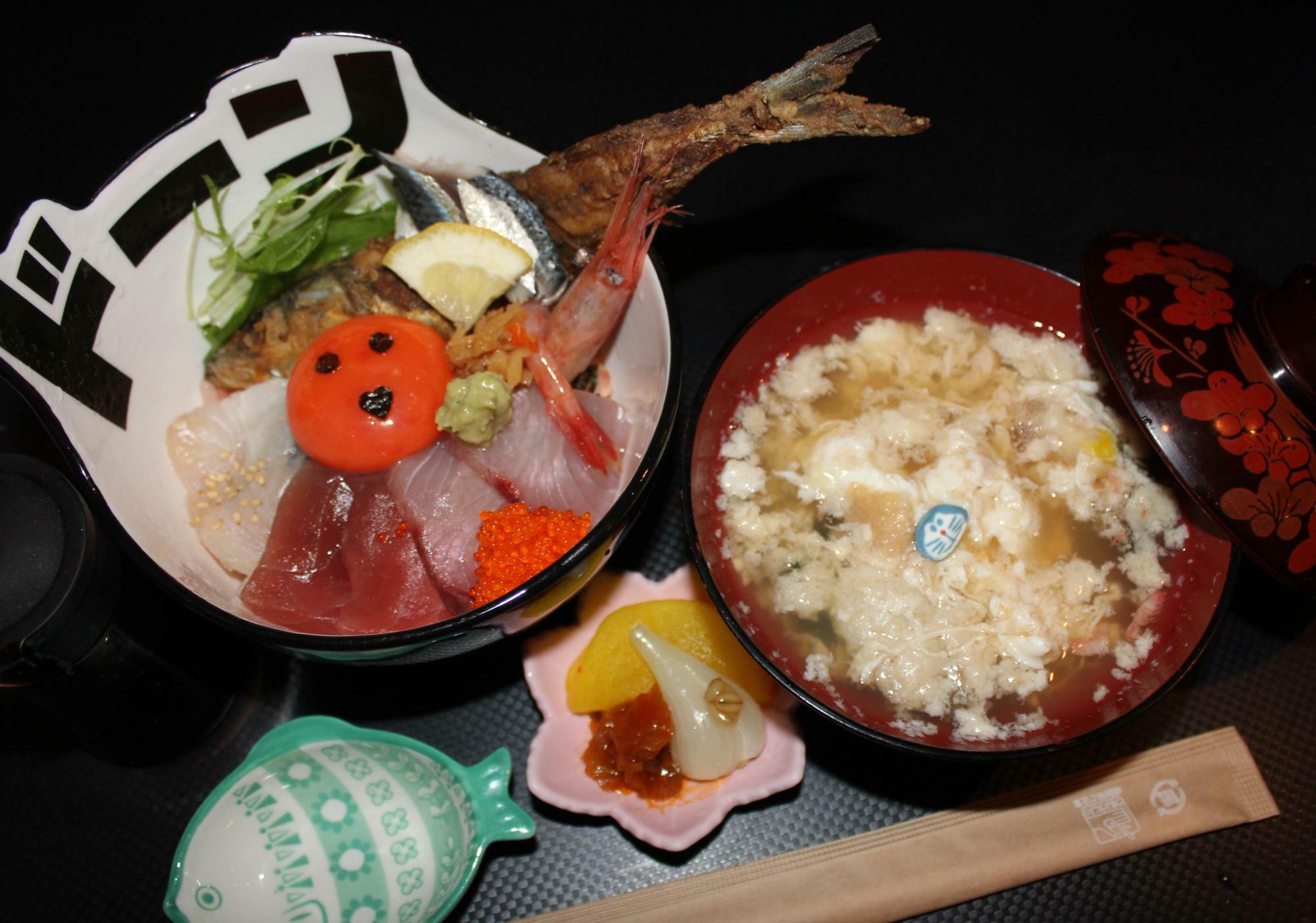 500円ランチ「海鮮丼」