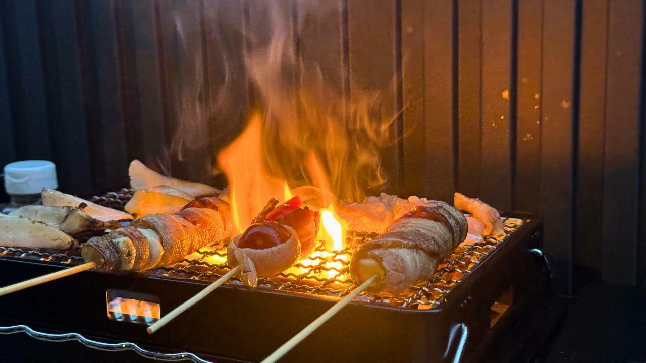 イワタニの「卓上炉ばた焼き器」があれば秒でおうちBBQが叶う！低 