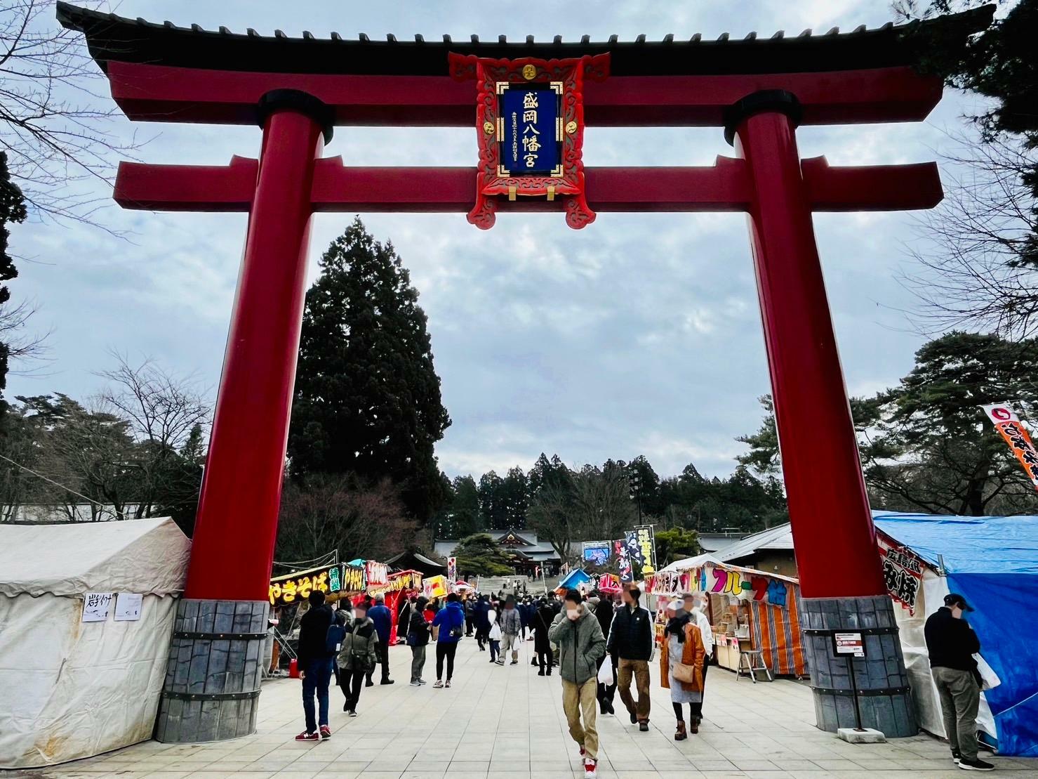 こちらは以前撮影した盛岡八幡宮。