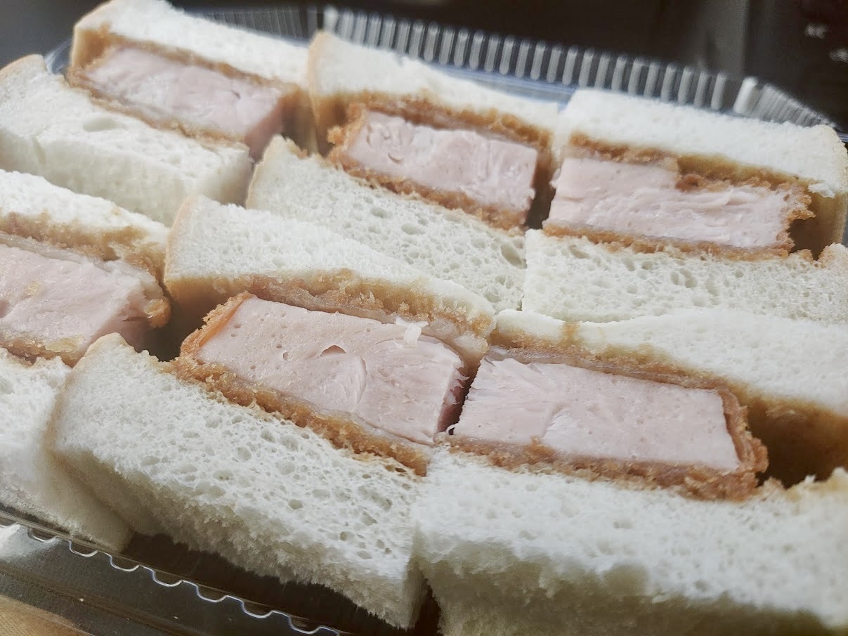 定食処あいたのハムカツサンド