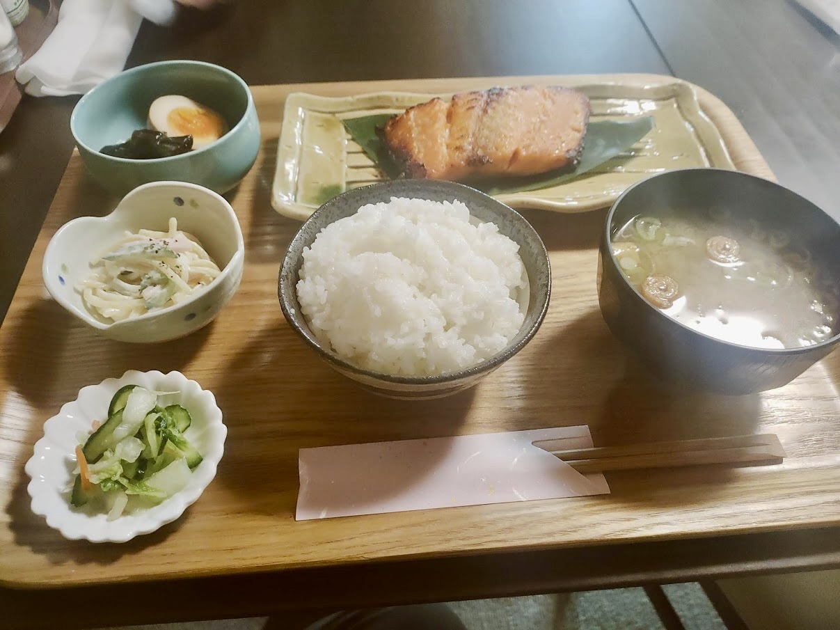 定食処あいたの銀鮭西京味噌焼定食
