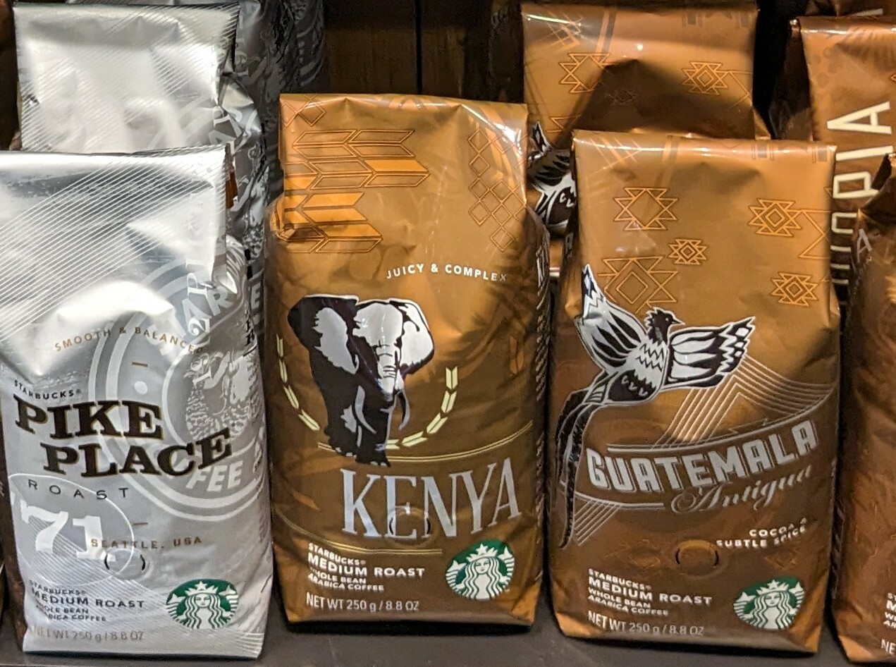 以前のCORE COFFEE「ケニア」（中央）
