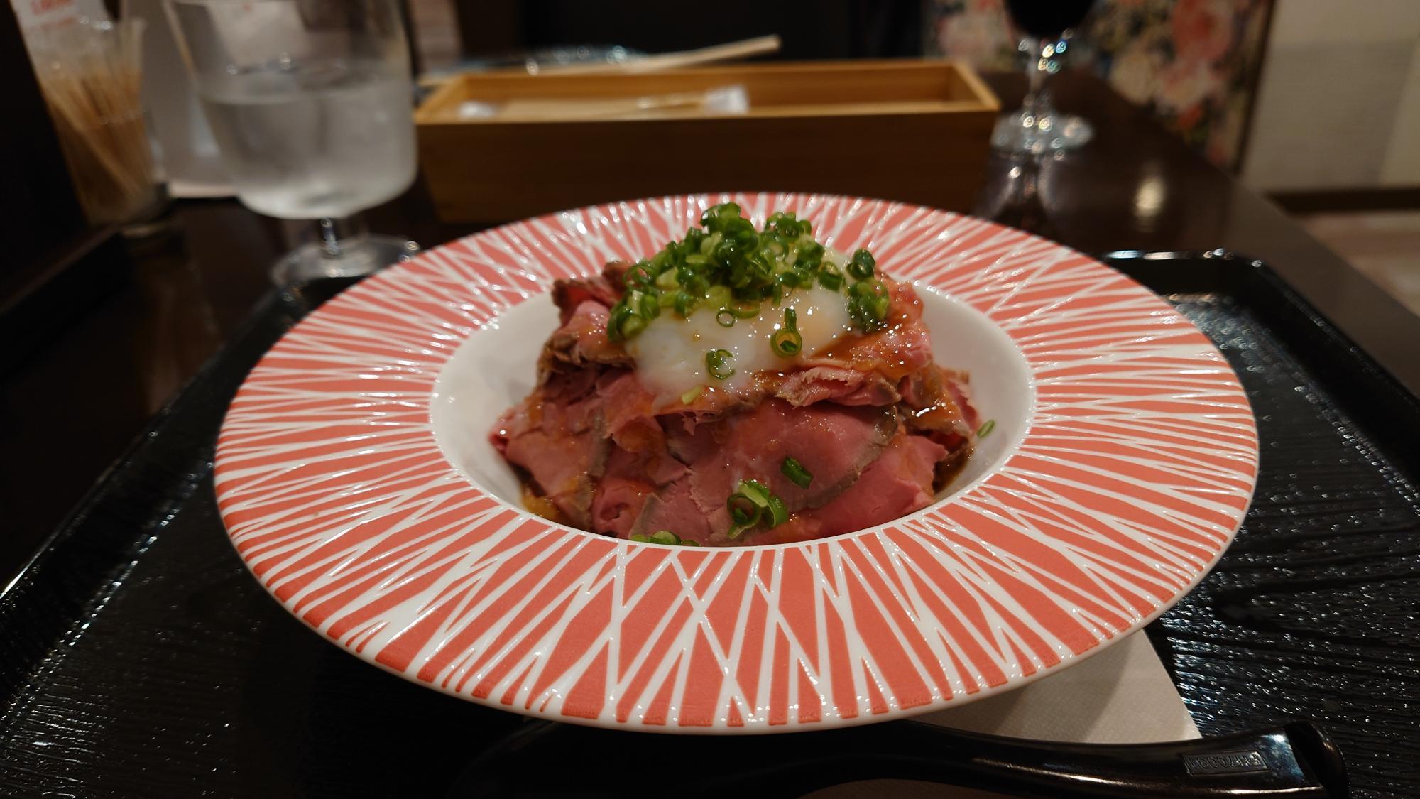 ローストビーフ丼