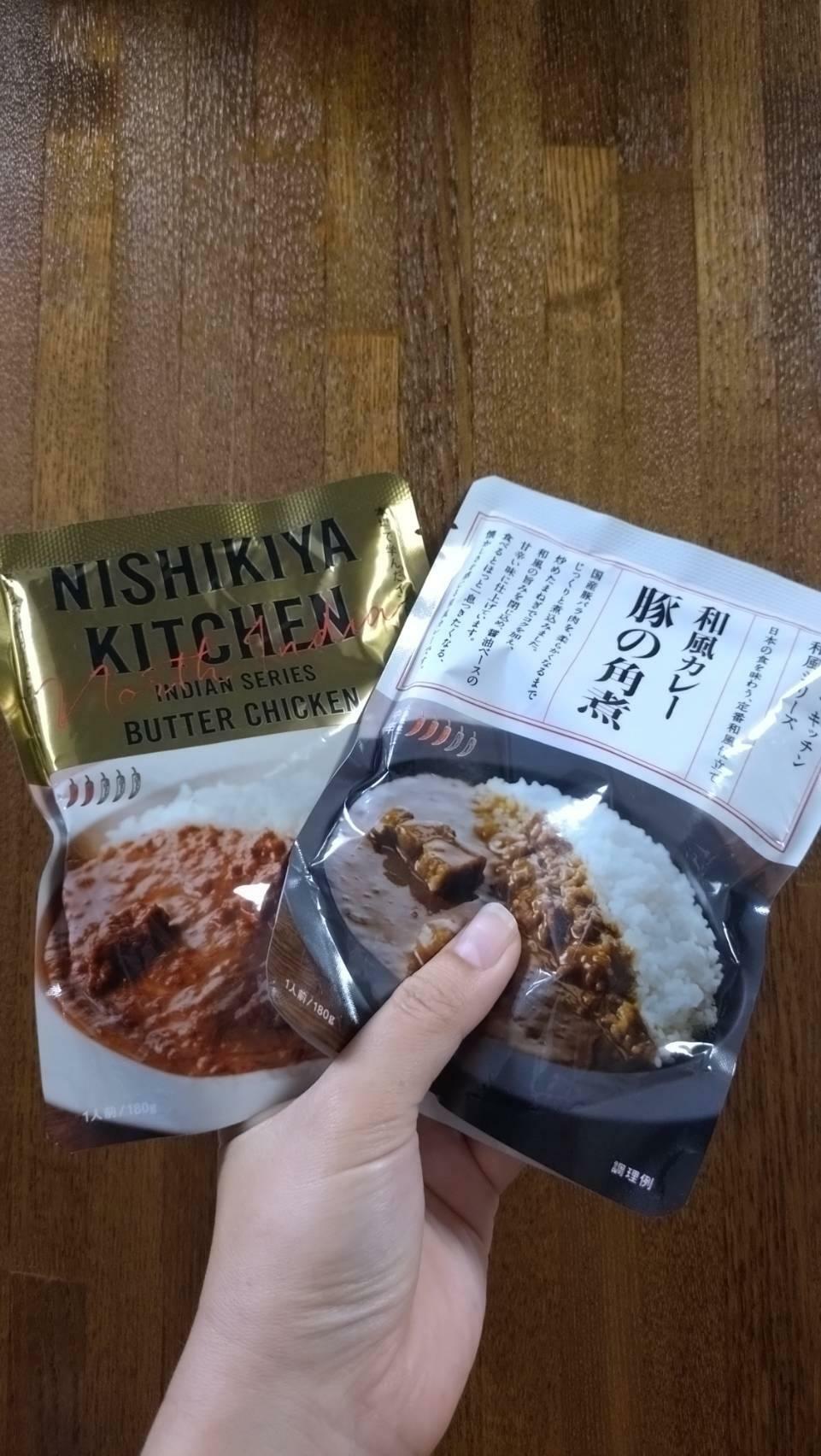 実際に食べてみたバターチキンカレーと豚の角煮カレー／筆者撮影