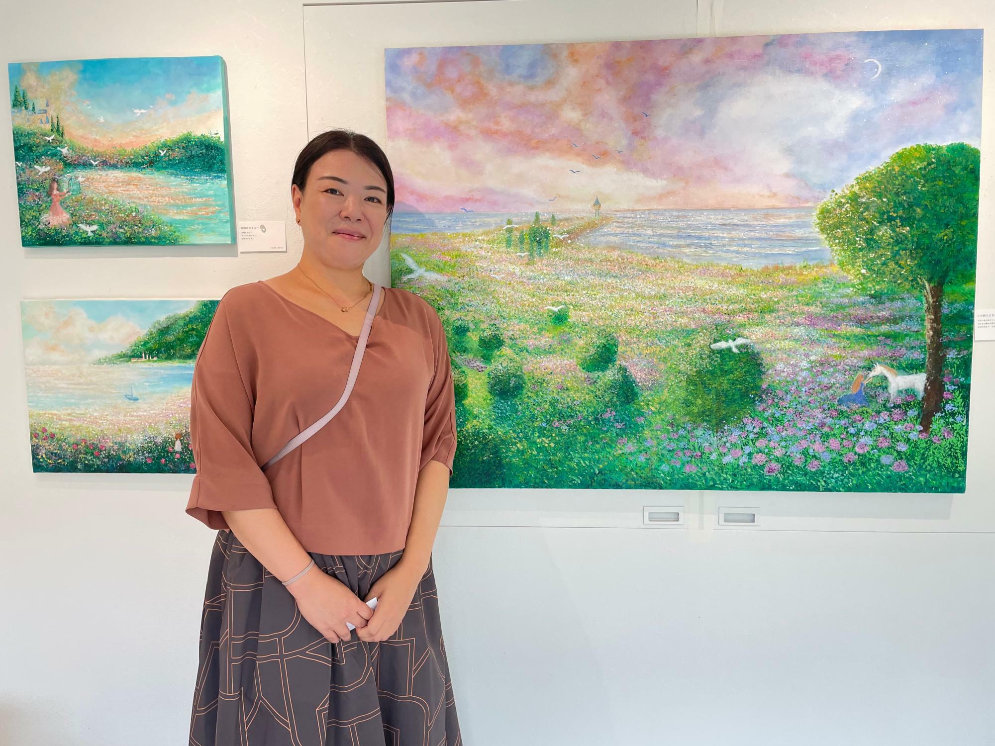 絵画のタッチのように優しい雰囲気をまとうlaNiこと関口絢子さん