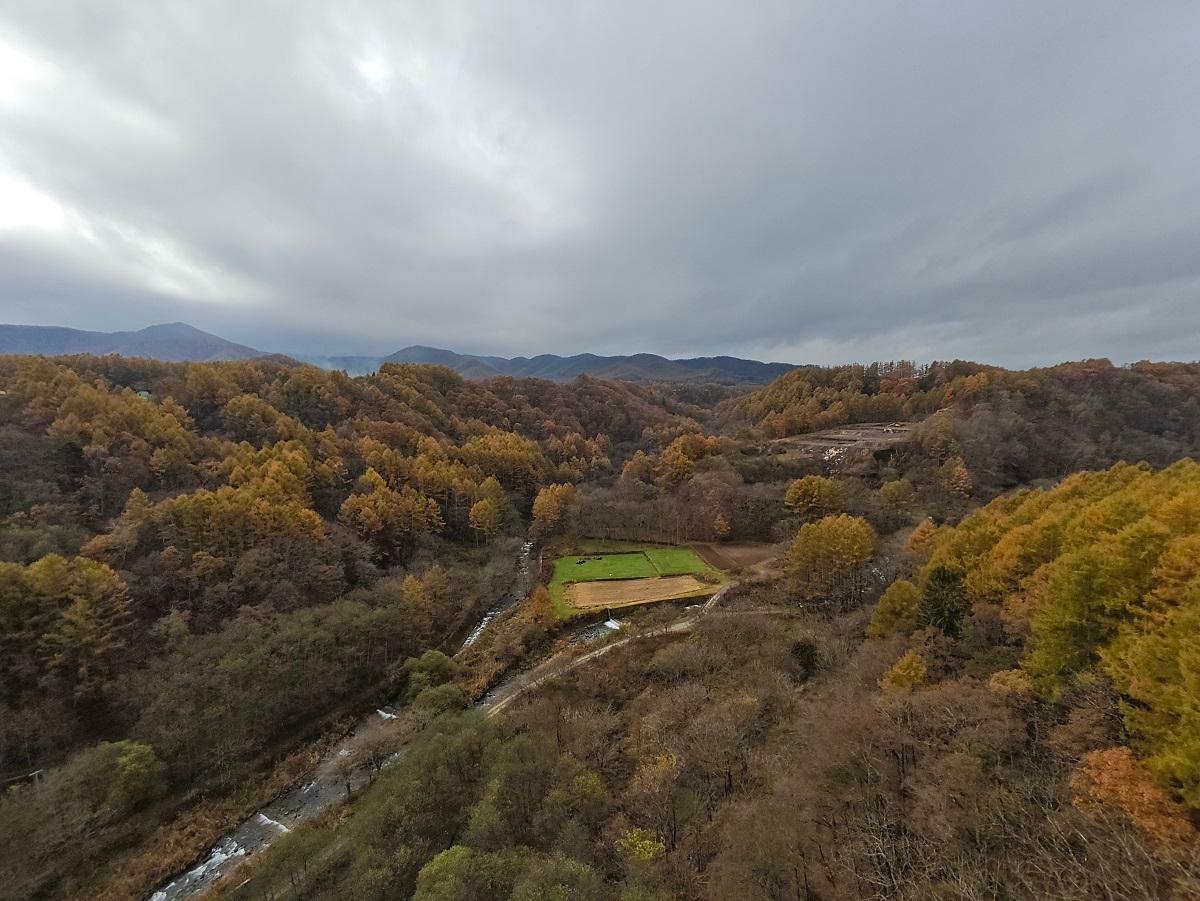 川上大橋より八ヶ岳方面を望む景色