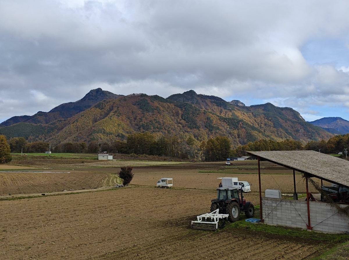 JA埋原集荷場付近から見た天狗山方面