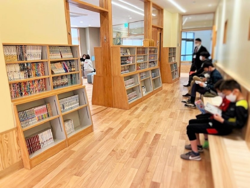 矢川児童館　図書コーナー
