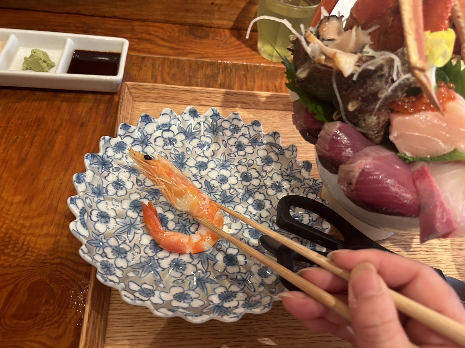 福岡市中央区】こんな海鮮丼見たことがない!驚愕コスパ海鮮 福岡市中央区】こんな海鮮丼見たことがない!驚愕コスパ海鮮