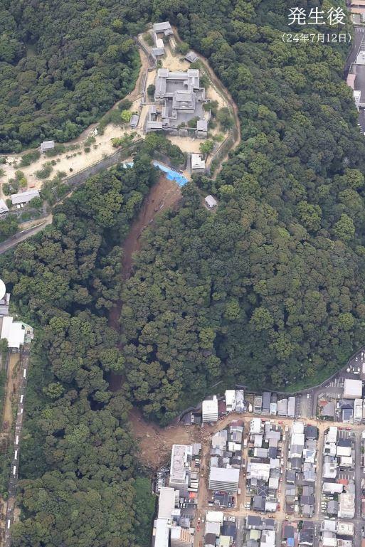 出典：読売新聞オンライン　7月12日 22:54報道「松山城近くの３人不明土砂崩れ、１年前に現場上部の「擁壁」傾く…今月から撤去工事を開始」