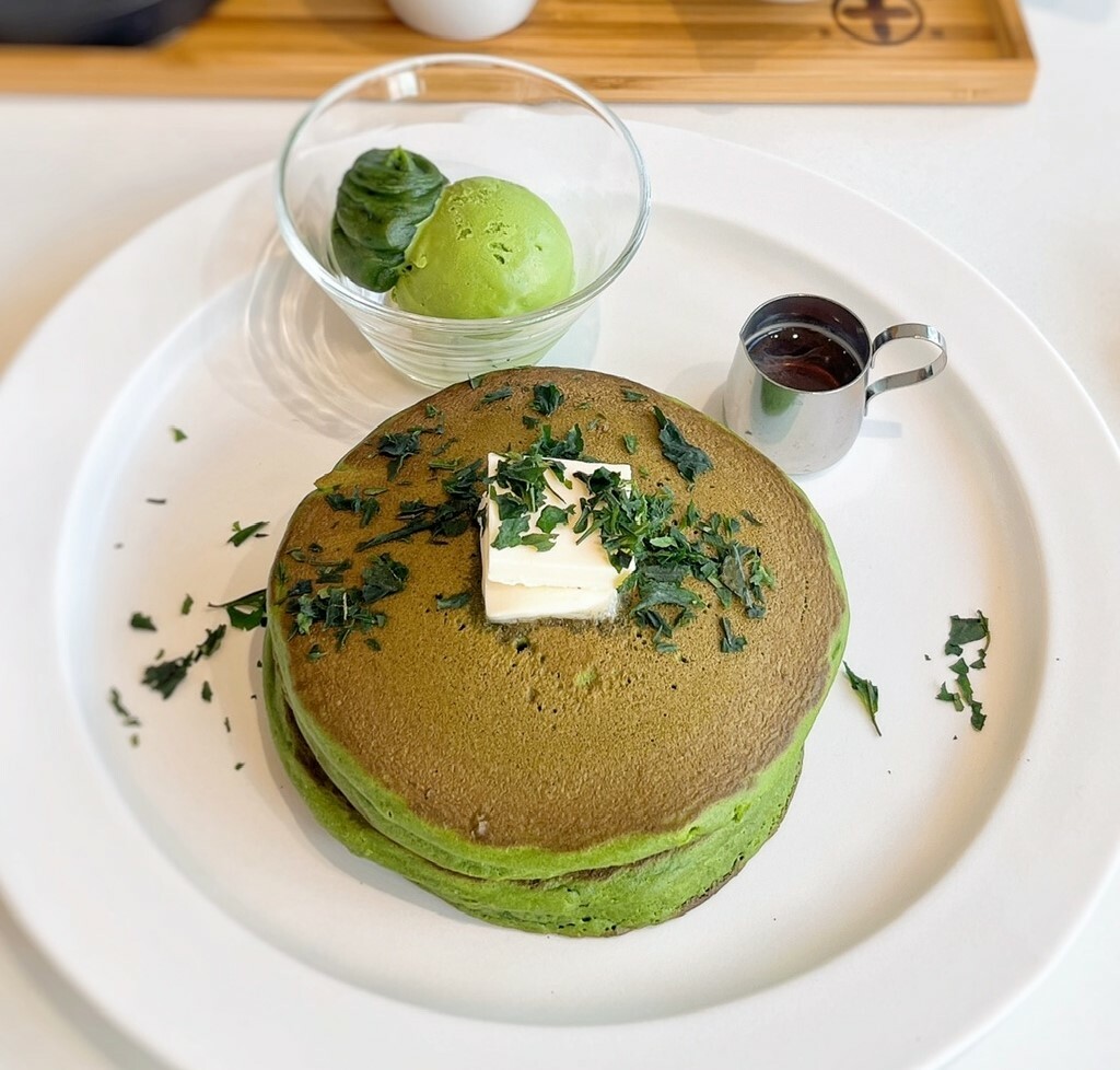 お茶のようなホットケーキ　1,500円（税込）