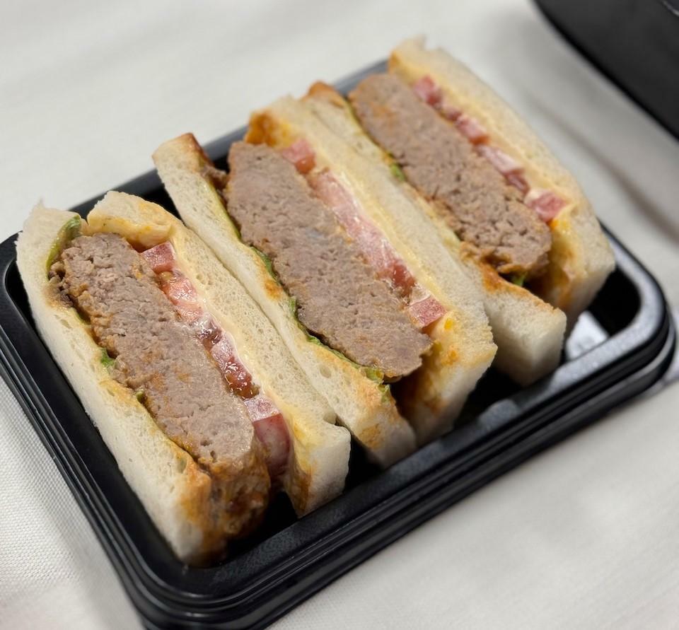 ハンバーグサンド 1,000円