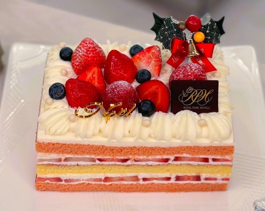 Christmas Shortcake（クリスマスショートケーキ）Lサイズ（4～6名向け）6,480円/Sサイズ（2～4名向け）4,860円 店頭販売あり※サイズはHPでご確認ください。