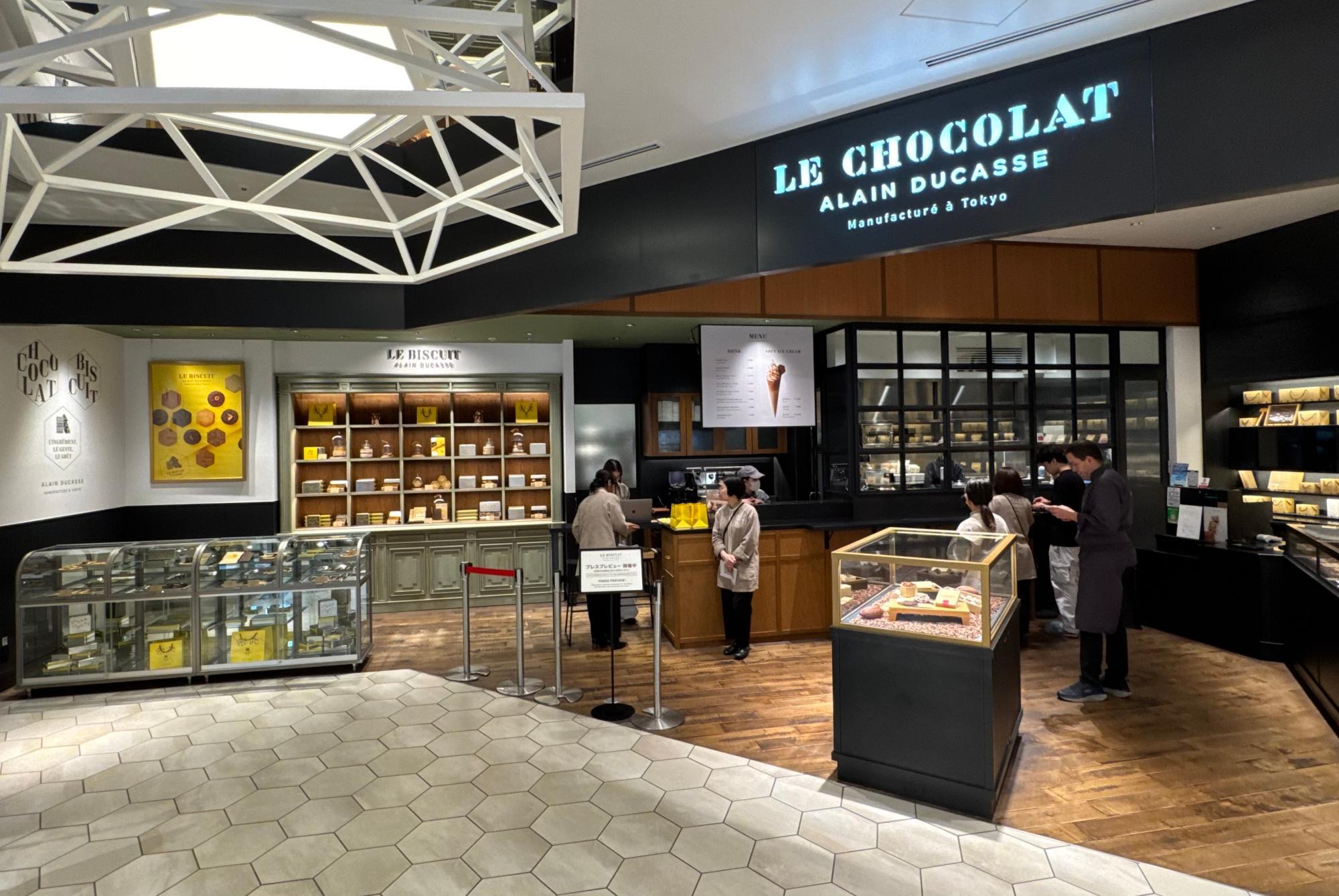 速報】アラン・デュカスのビスケット専門店が渋谷に本日オープン