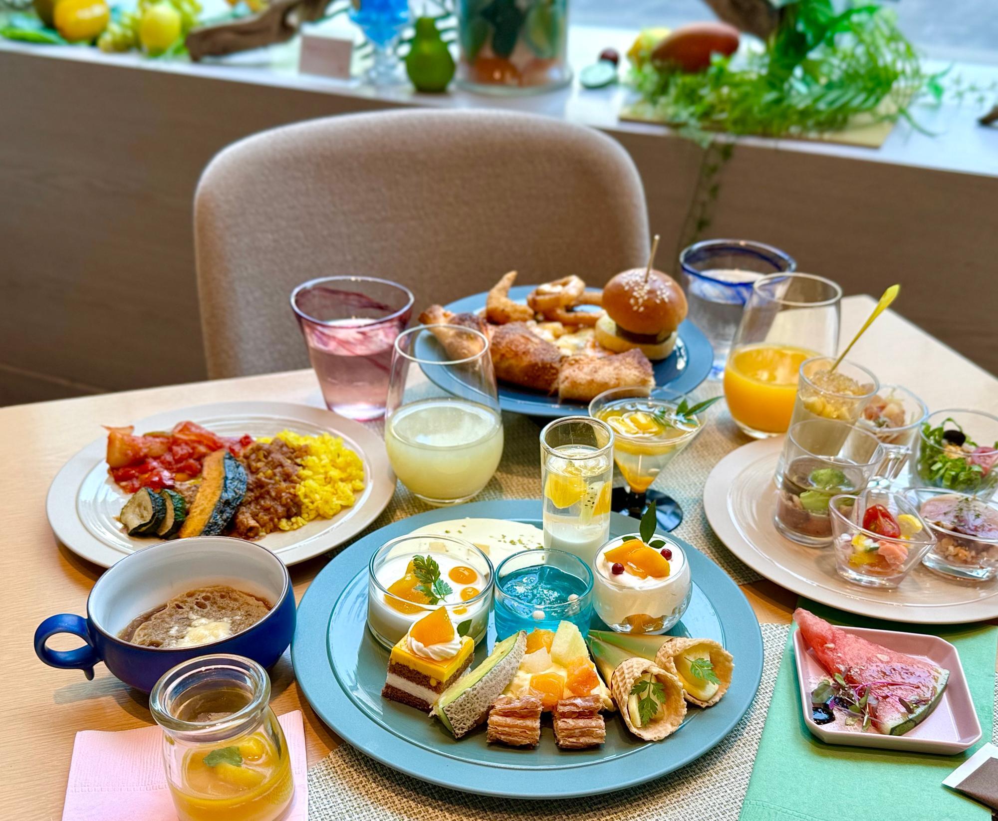 なんと時間無制限＆平日4人で1名無料】大阪の人気ホテルで夏野菜