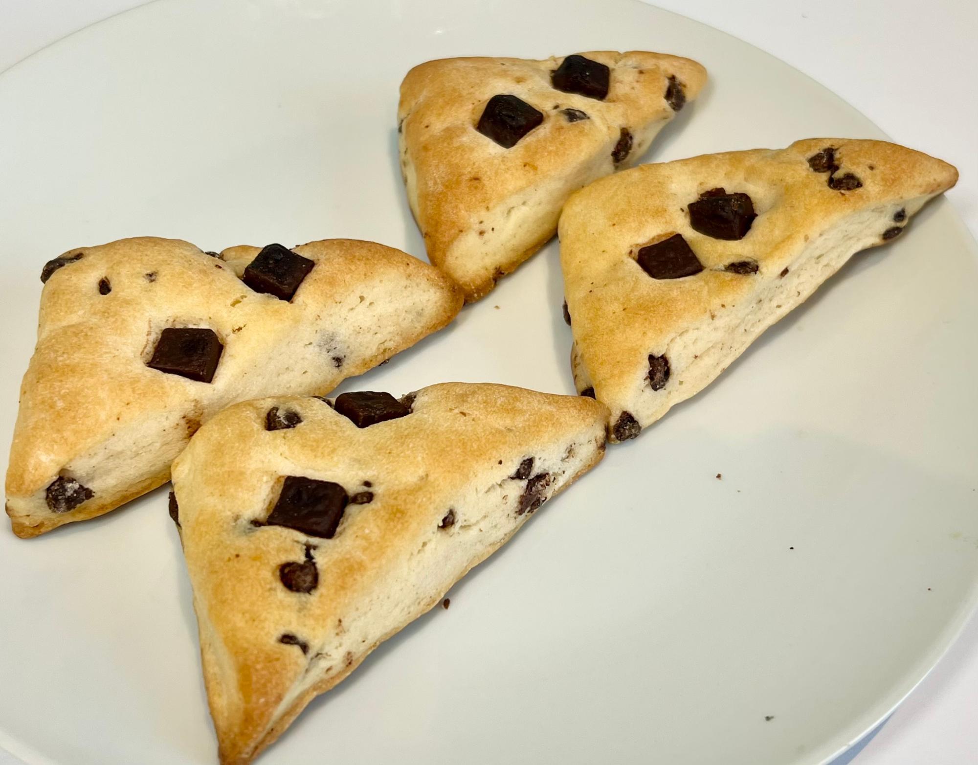 （セール）開催中 人気ブランドも続々プライス 1個59円とお得！チョコがゴロゴロ入ってる！】ローソンの4個入り 布団・毛布