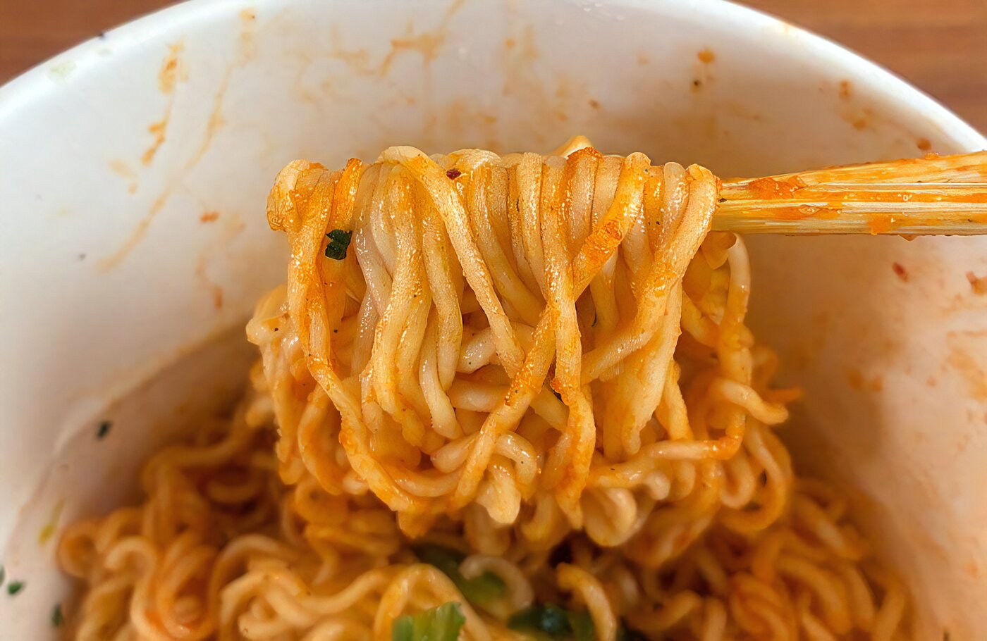 韓国で人気のカップ麺が日本でも販売開始!「辛ラーメン 韓国で人気のカップ麺が日本でも販売開始!「辛ラーメン