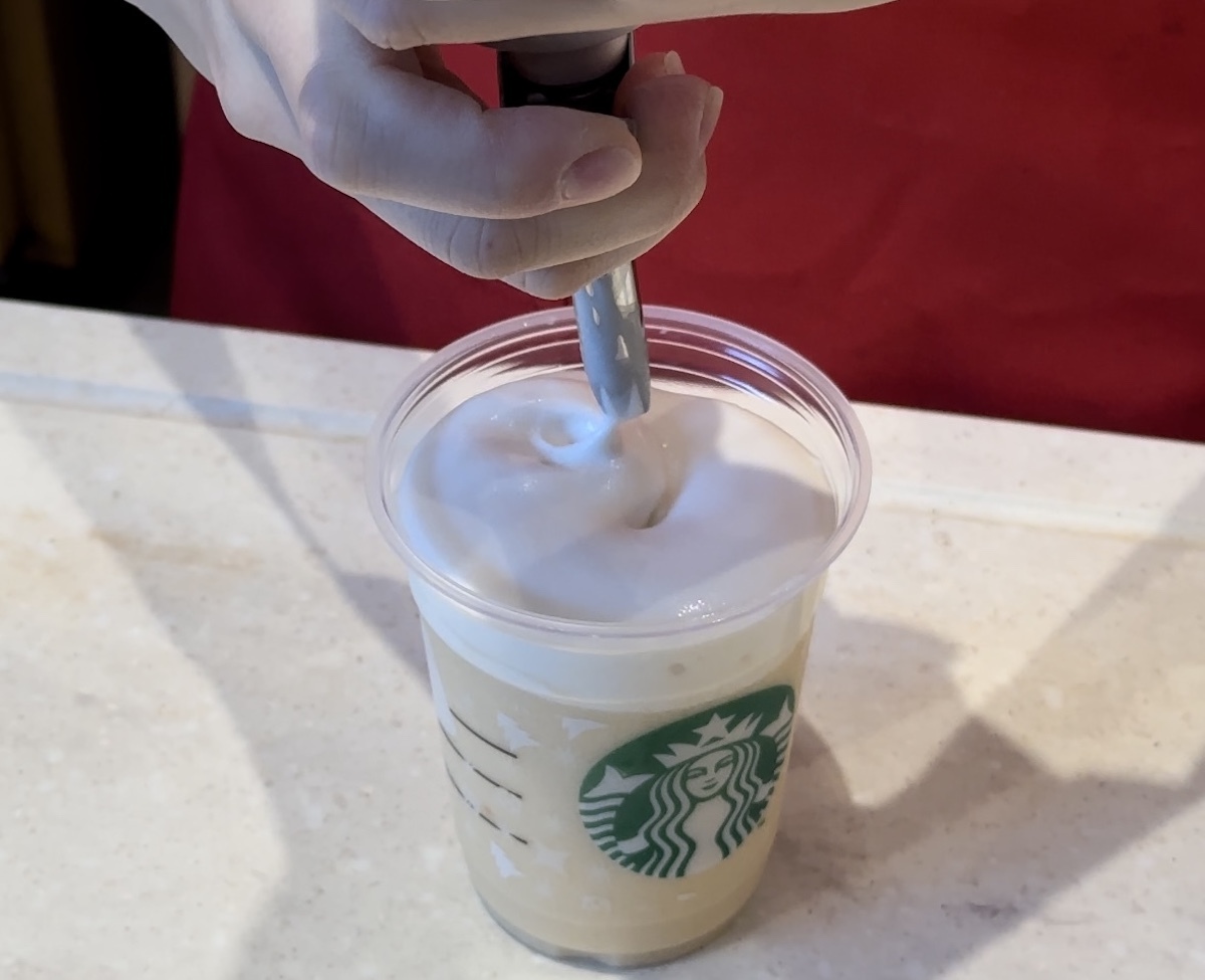 スタバ】日本で7店舗しか飲めない激レアフラペチーノを飲んで スタバ】日本で7店舗しか飲めない激レアフラペチーノを飲んで