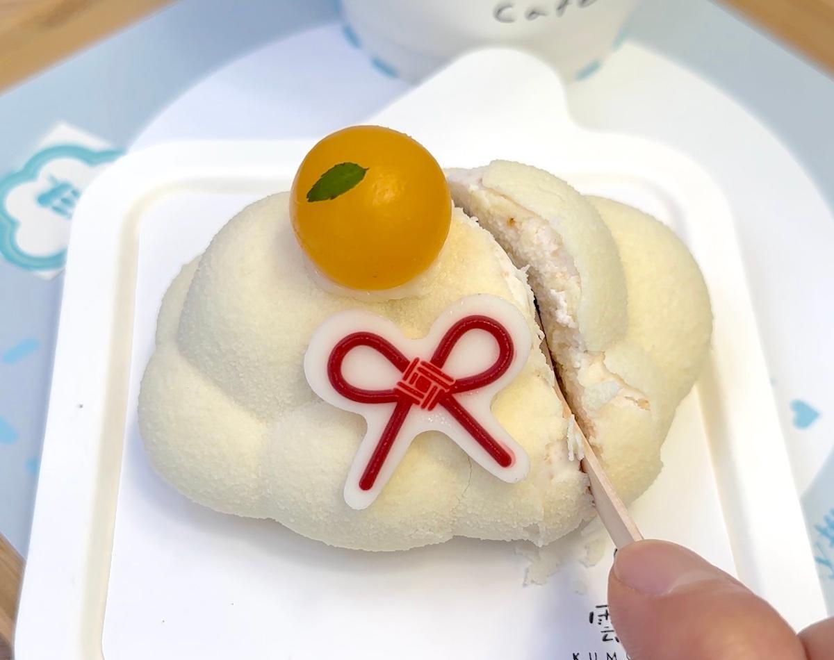 SNSで大人気のカフェが『鏡餅』そっくりなケーキを発売 2024年のスイーツ初めはこれで決まり？！（きょん。） - エキスパート -  Yahoo!ニュース