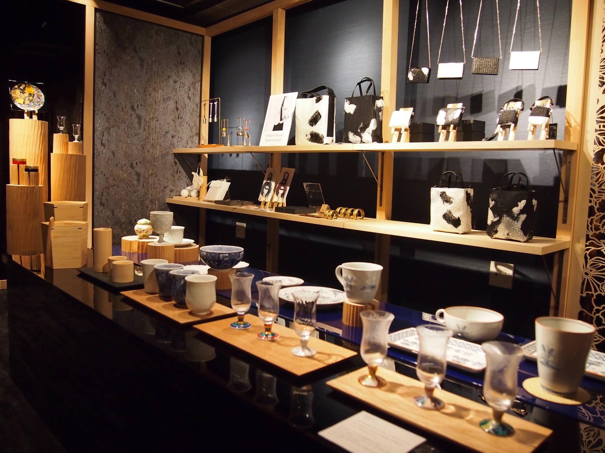 大きめ綺麗なインテリア様ハンドペイント布